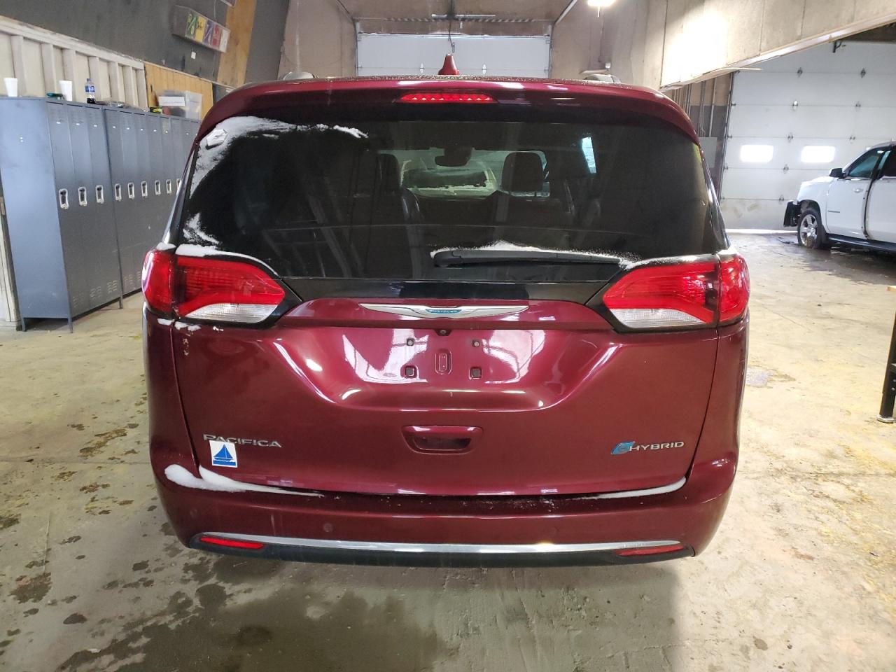 2020 Chrysler Pacifica - Image 6