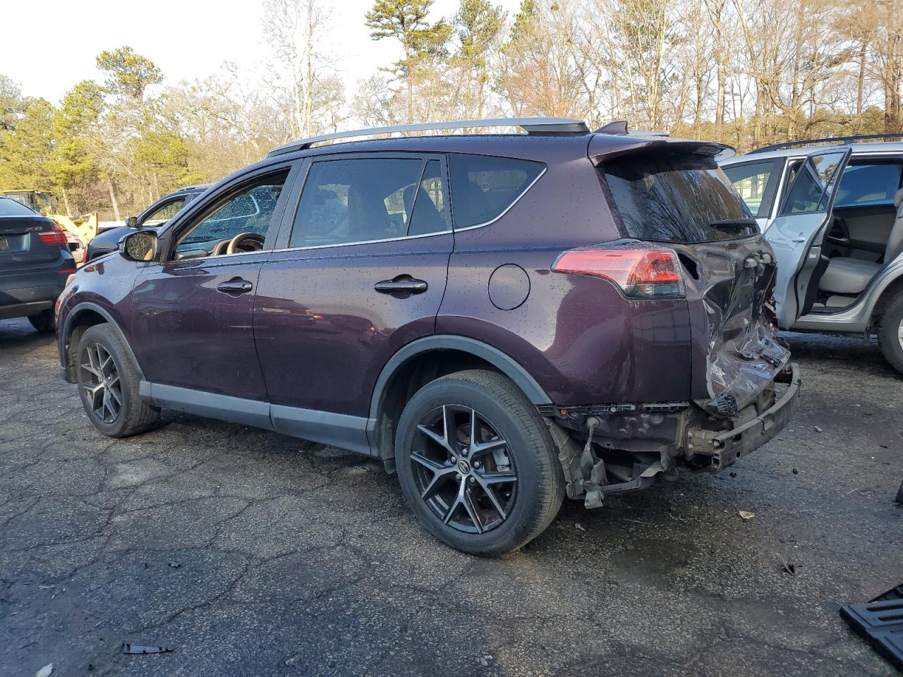2017 Toyota RAV 4 - Image 2