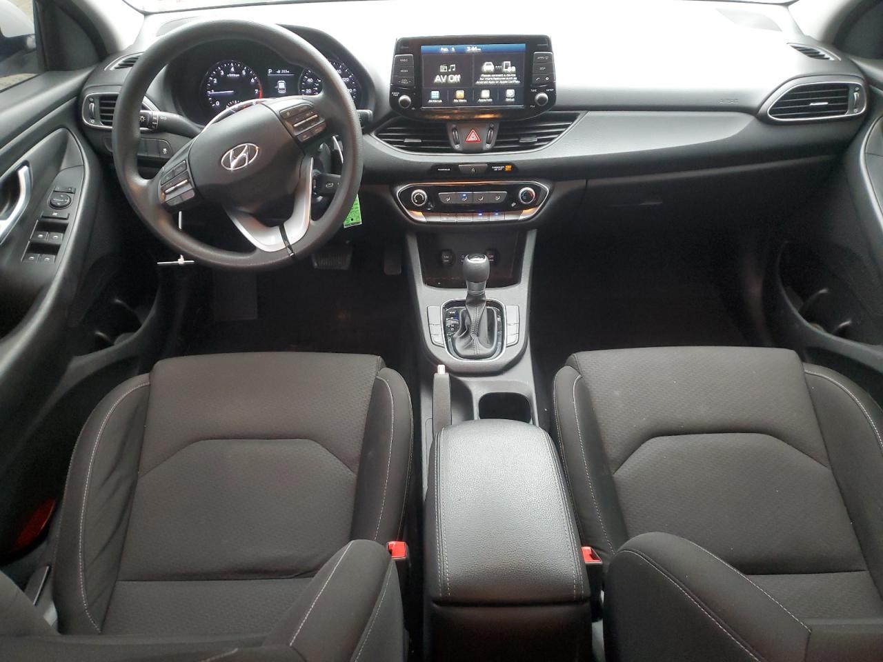 2019 Hyundai Elantra - Image 8