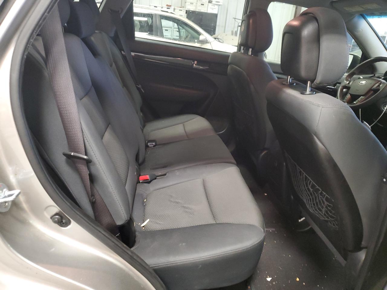 2013 Kia Sorento - Image 11