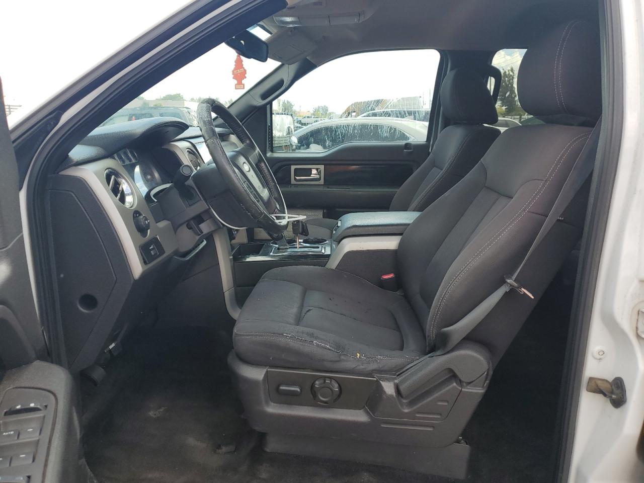 2010 Ford F-150 - Image 7