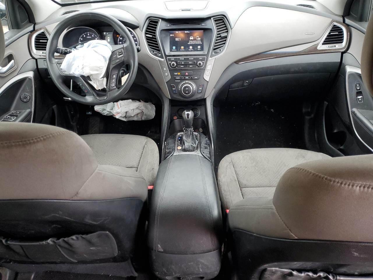 2017 Hyundai Santa Fe - Image 8