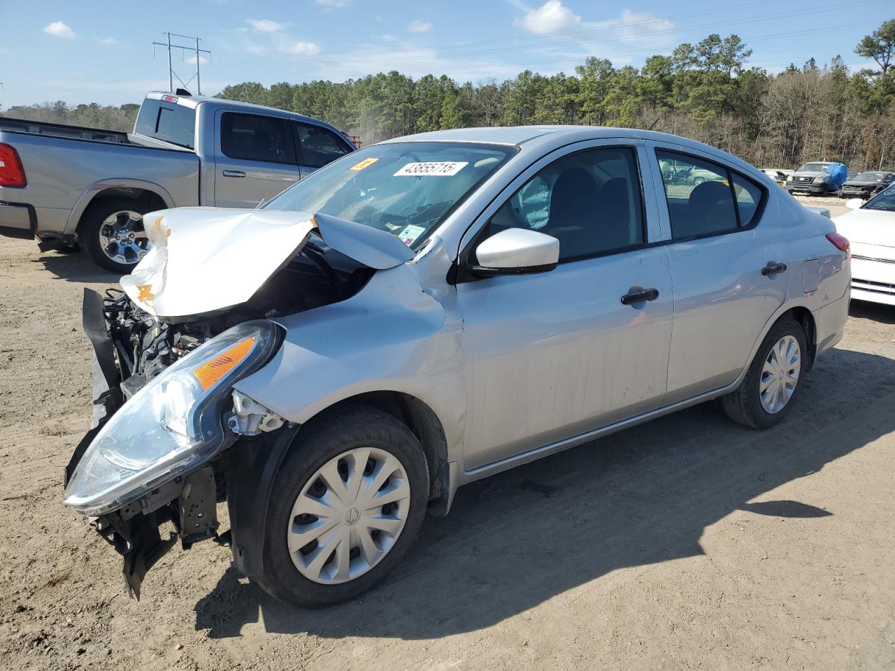 2016 Nissan Versa - Image 1