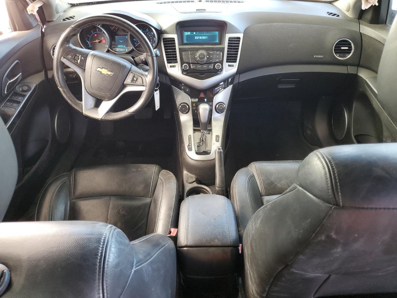 2011 Chevrolet Cruze - Image 8