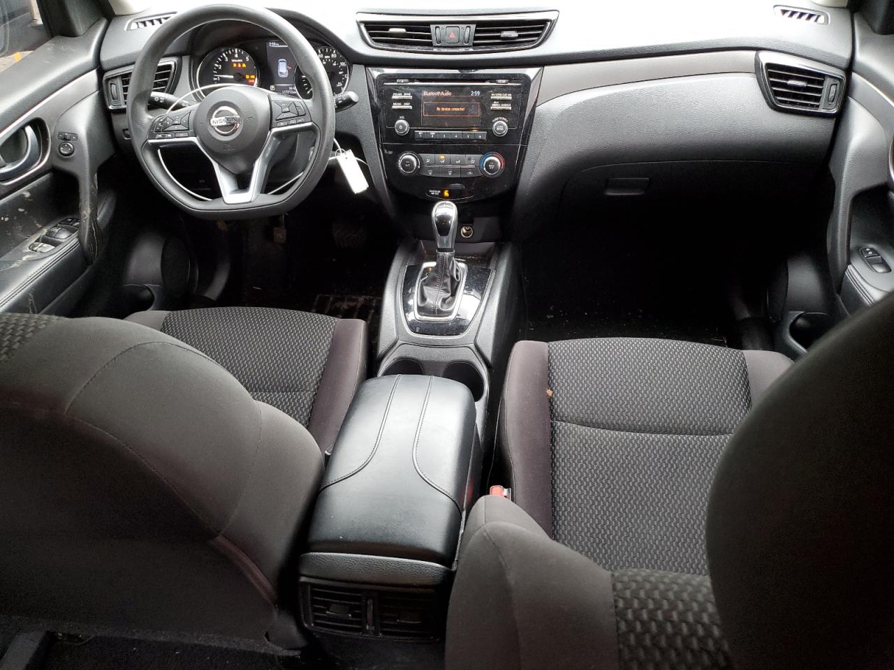 2017 Nissan Rogue - Image 8