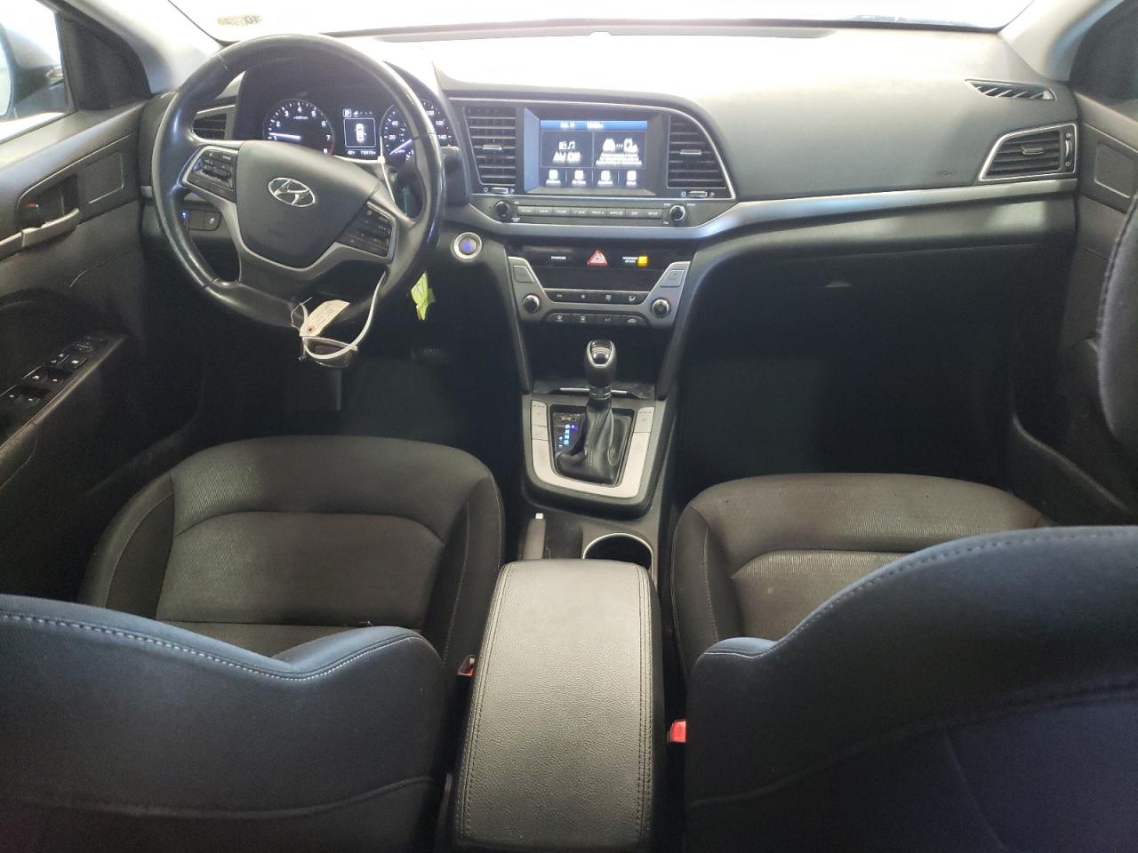 2017 Hyundai Elantra - Image 8