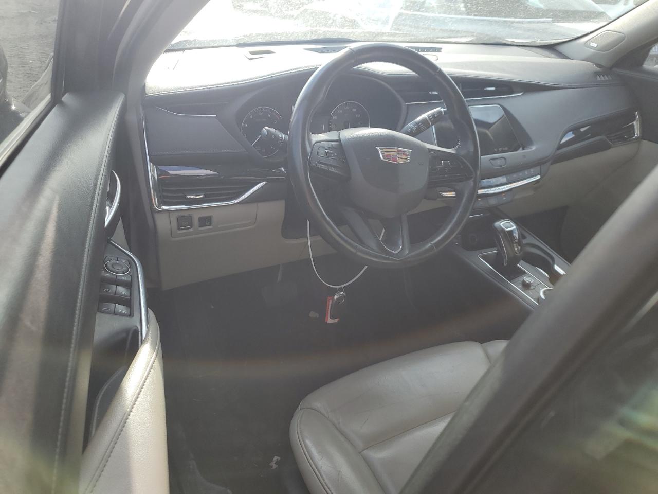 2019 Cadillac XT4 - Image 8