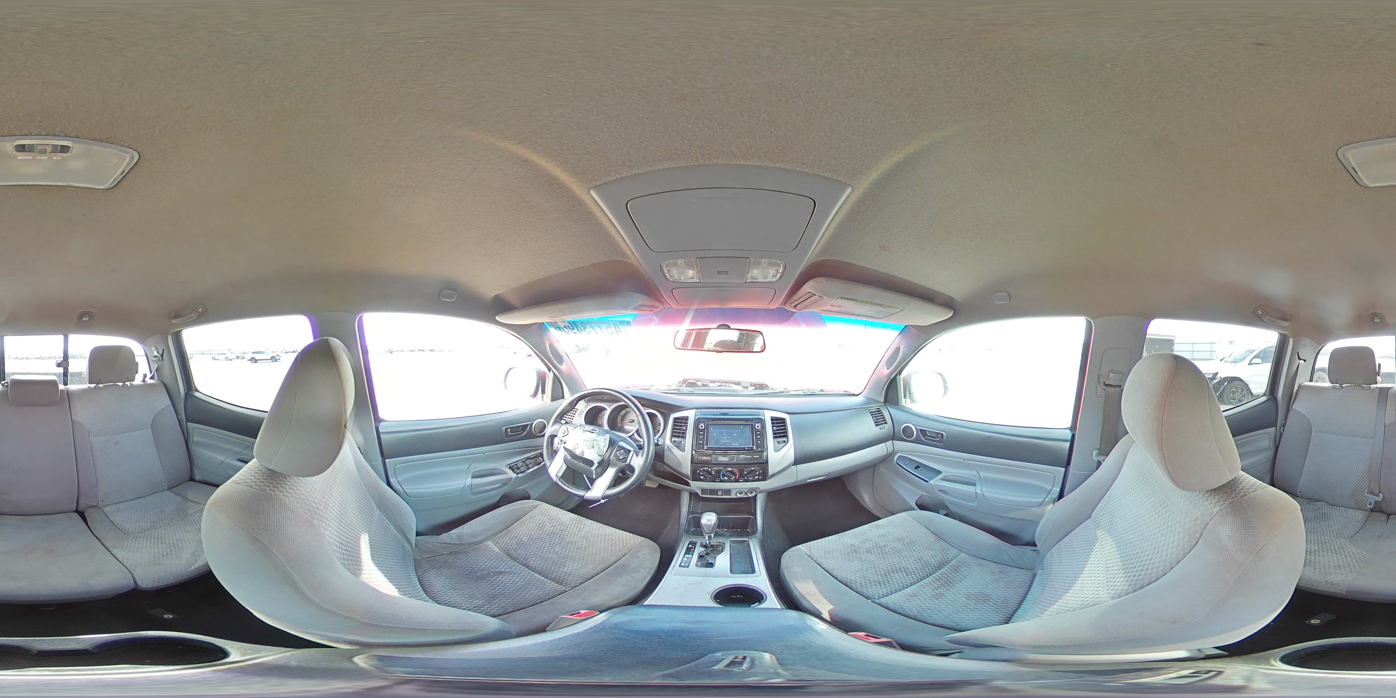 2014 Toyota Tacoma - Image 13