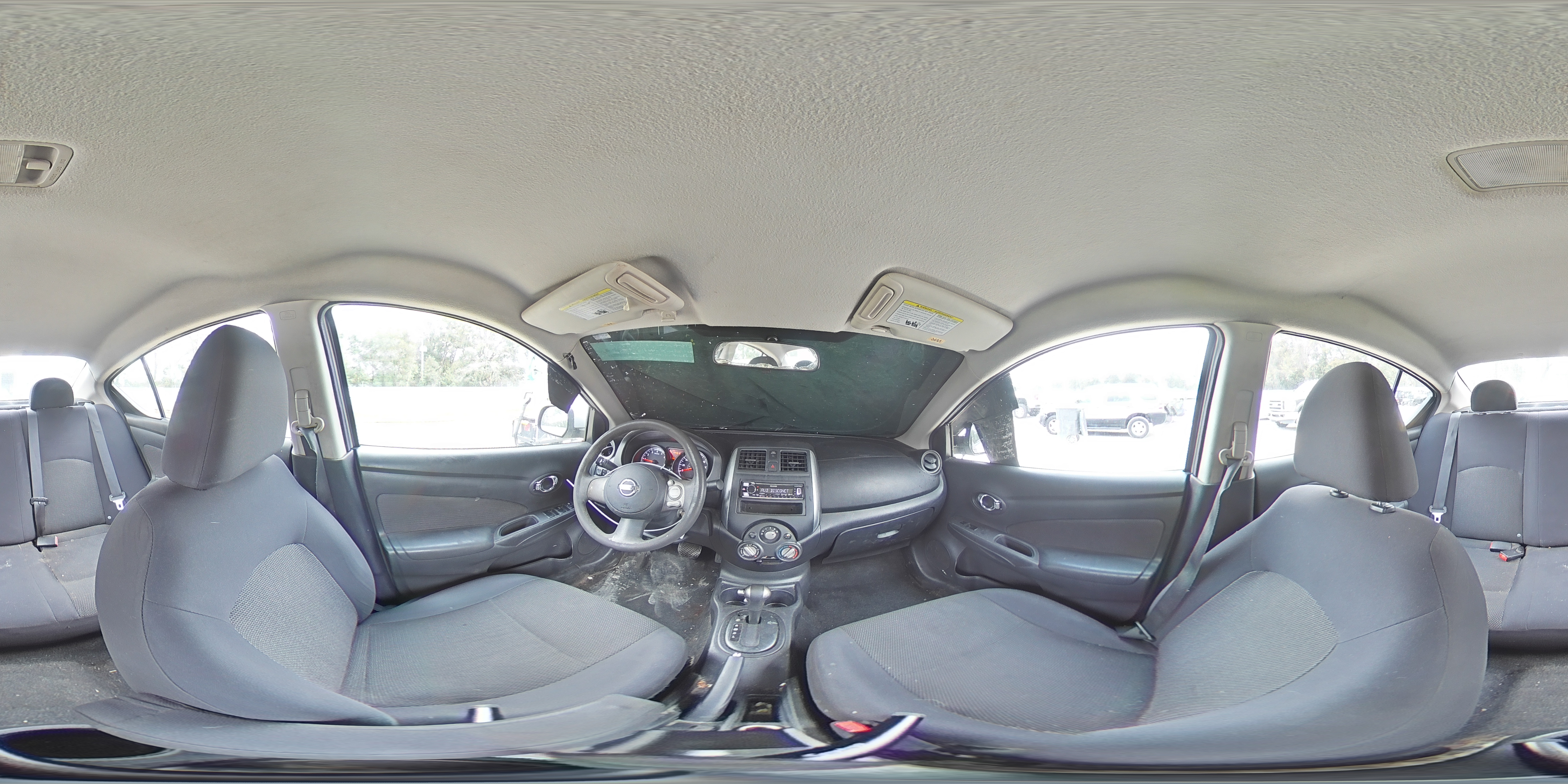 2013 Nissan Versa - Image 14