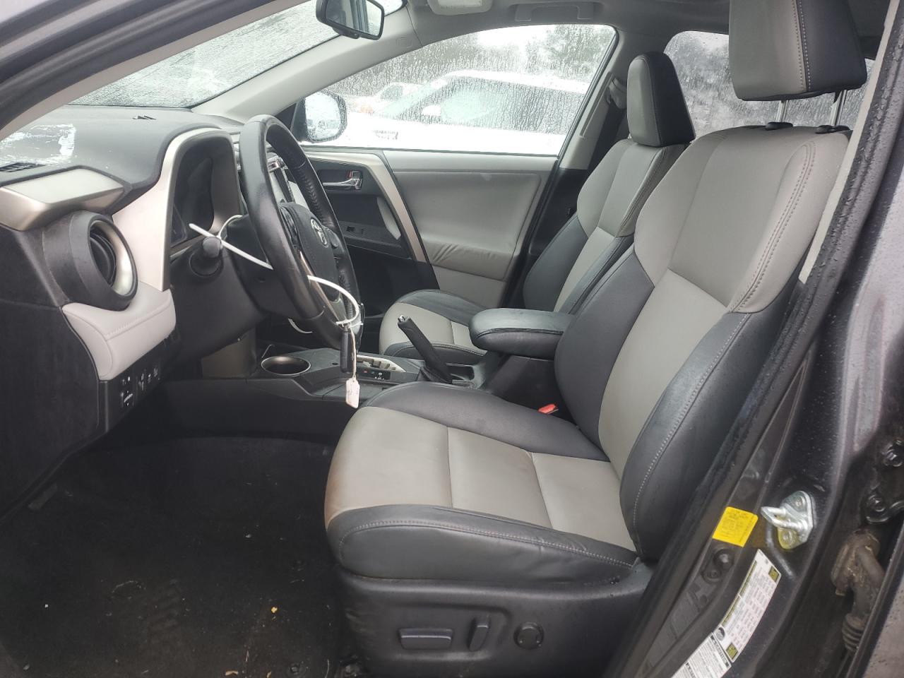 2013 Toyota RAV 4 - Image 7