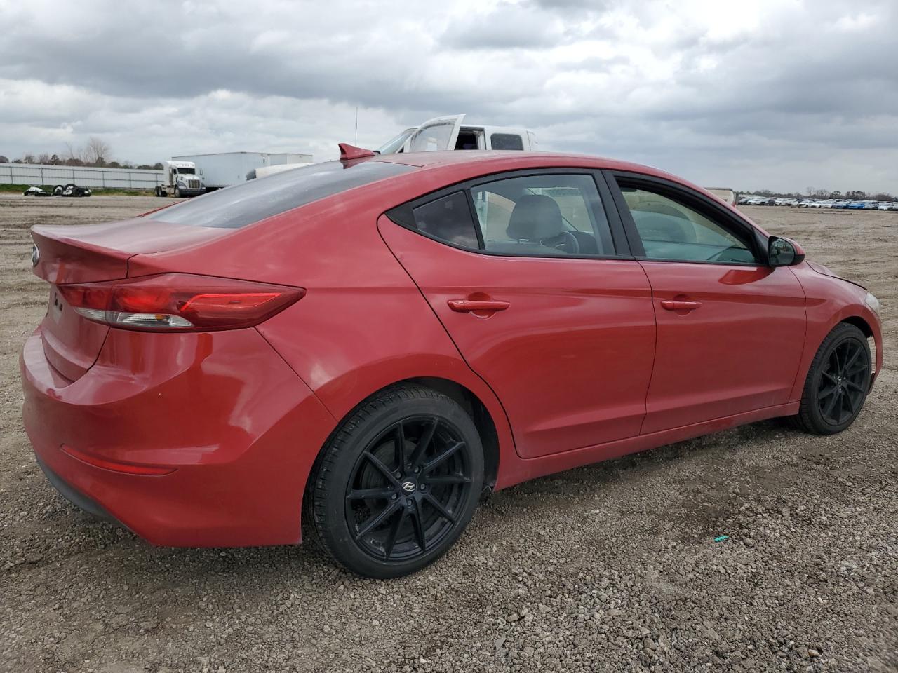 2017 Hyundai Elantra - Image 3
