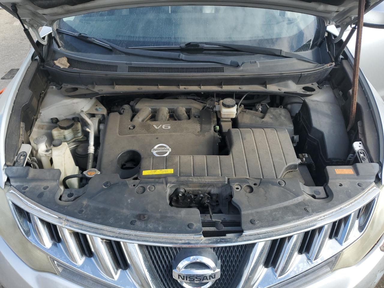 2010 Nissan Murano - Image 12