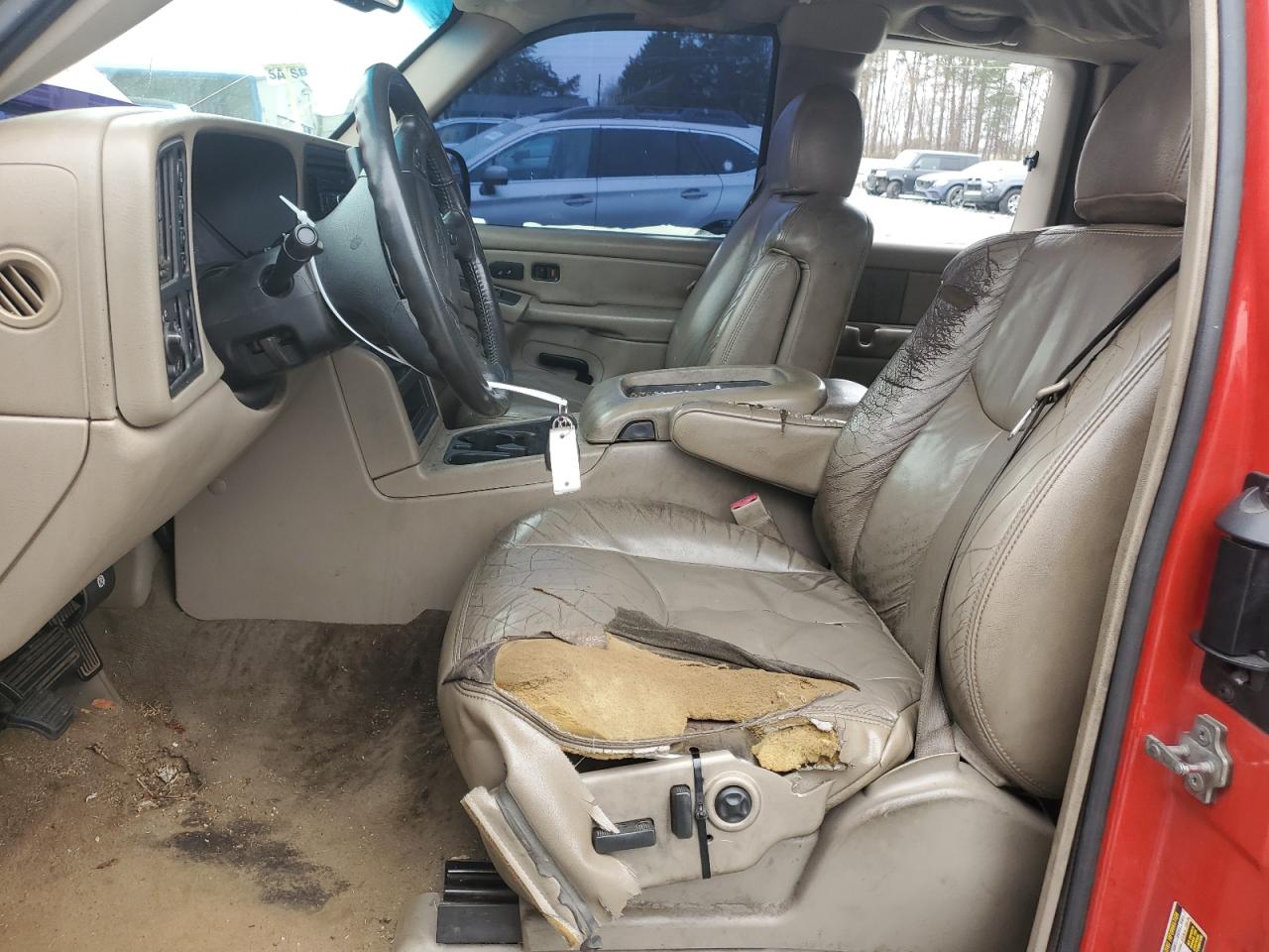 2004 Chevrolet Silverado - Image 7