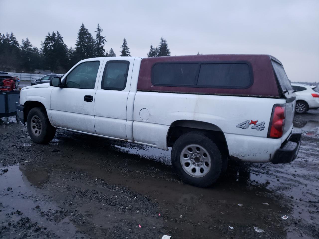 2006 Chevrolet Silverado - Image 2
