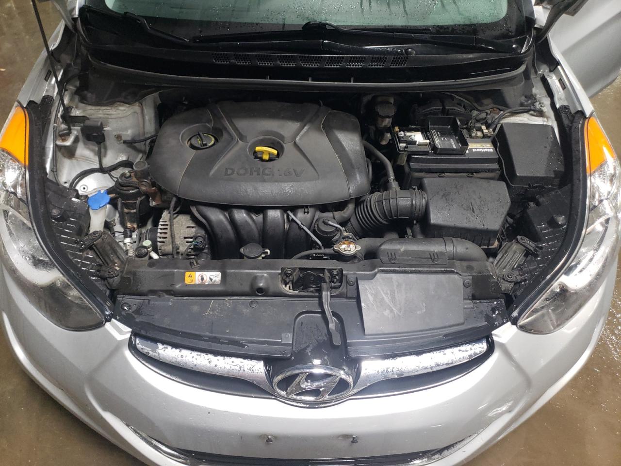 2013 Hyundai Elantra - Image 11