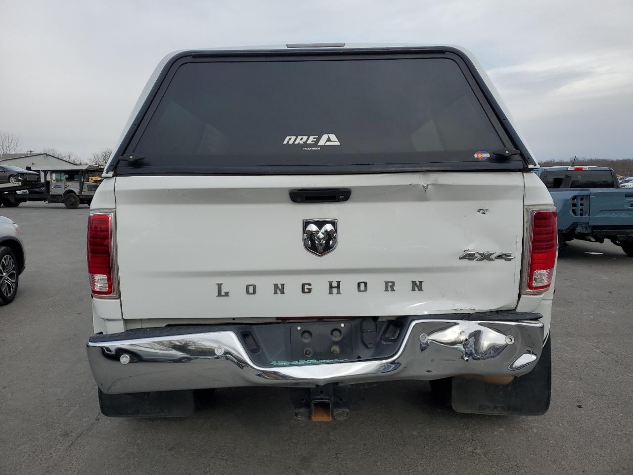 2018 RAM 3500 - Image 6