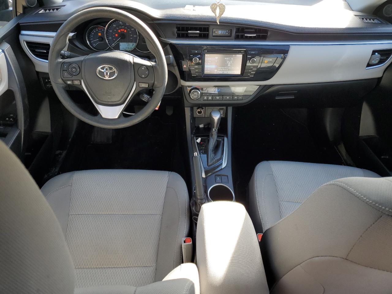 2015 Toyota Corolla - Image 8