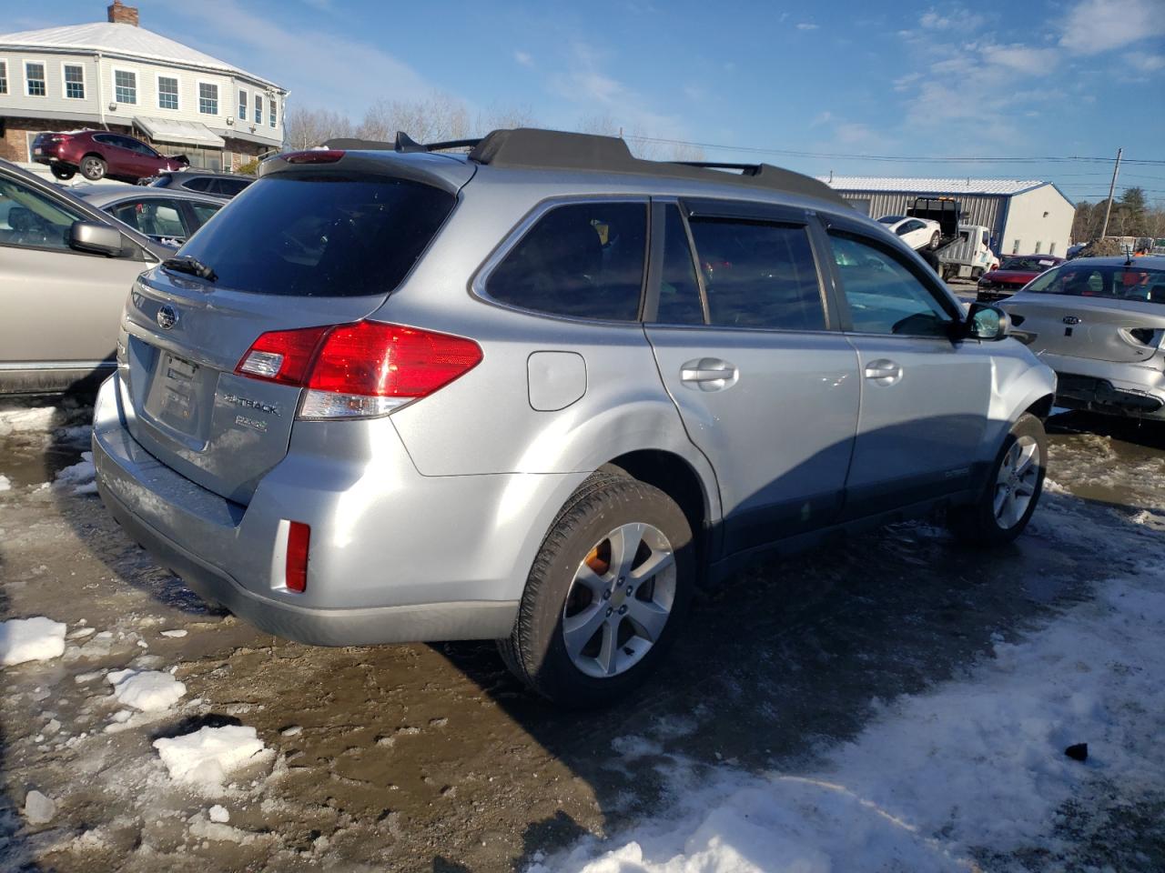 2014 Subaru Outback - Image 3