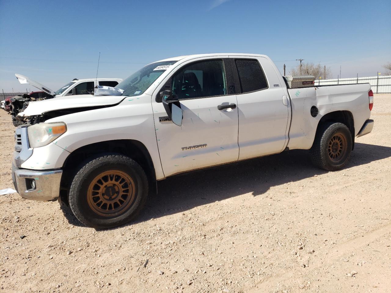 2016 Toyota Tundra - Image 1