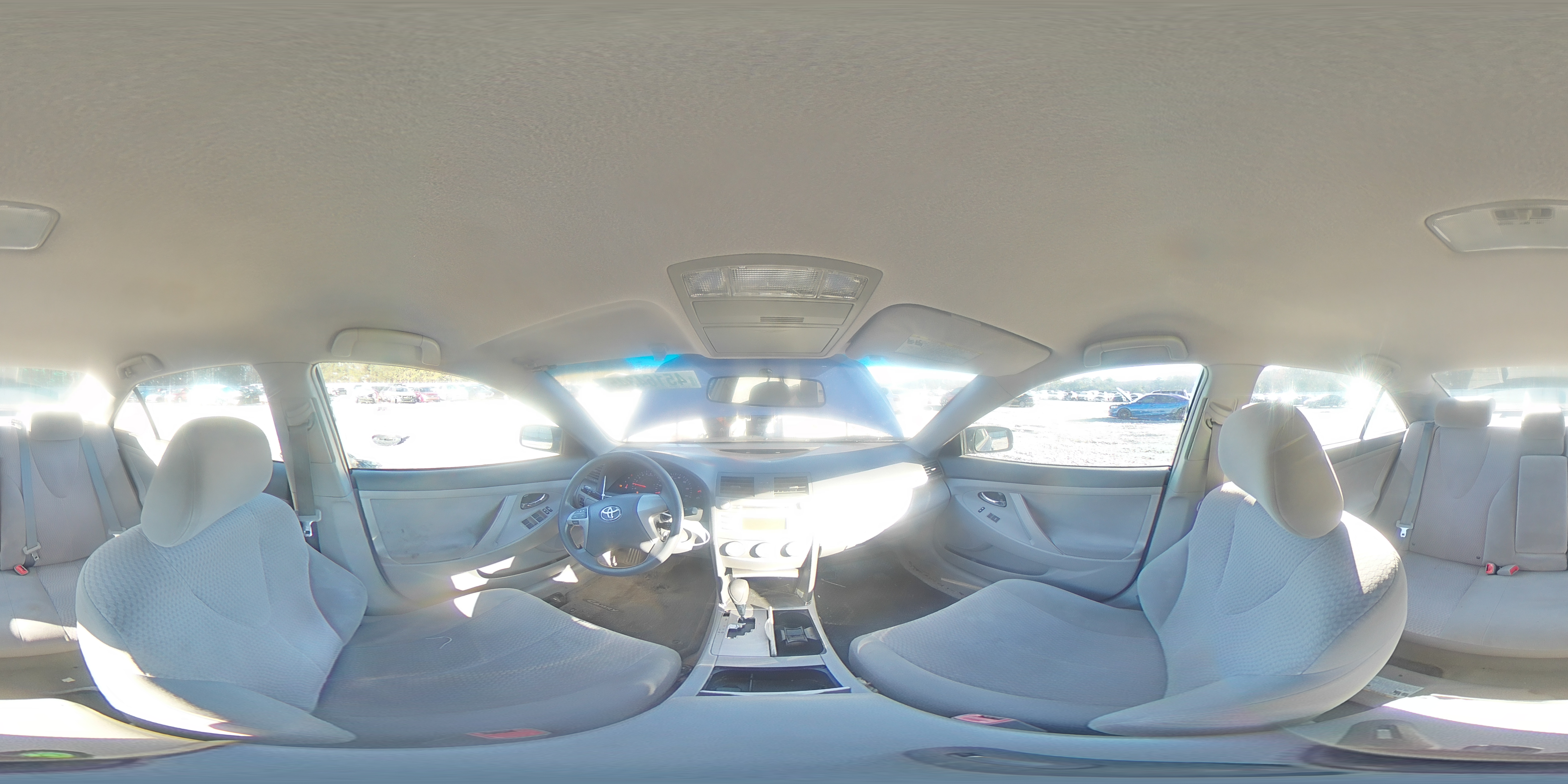 2010 Toyota Camry - Image 13