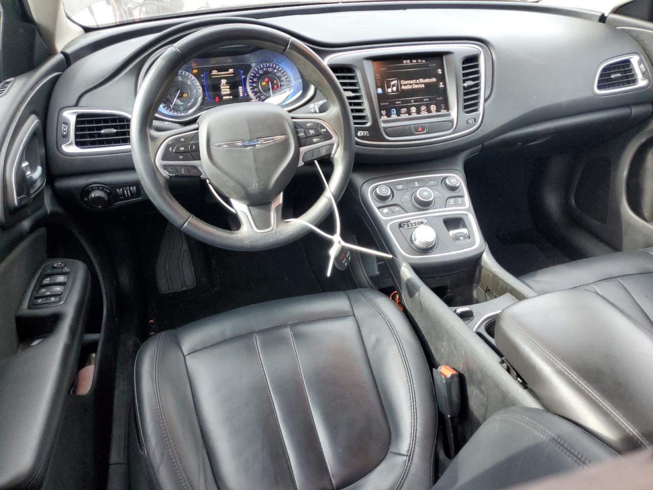 2016 Chrysler 200 - Image 8