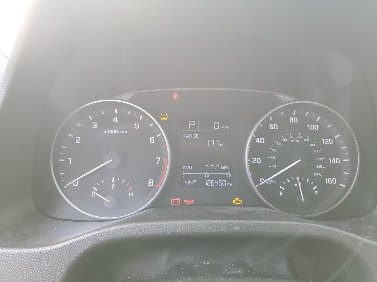 2017 Hyundai Elantra - Image 9