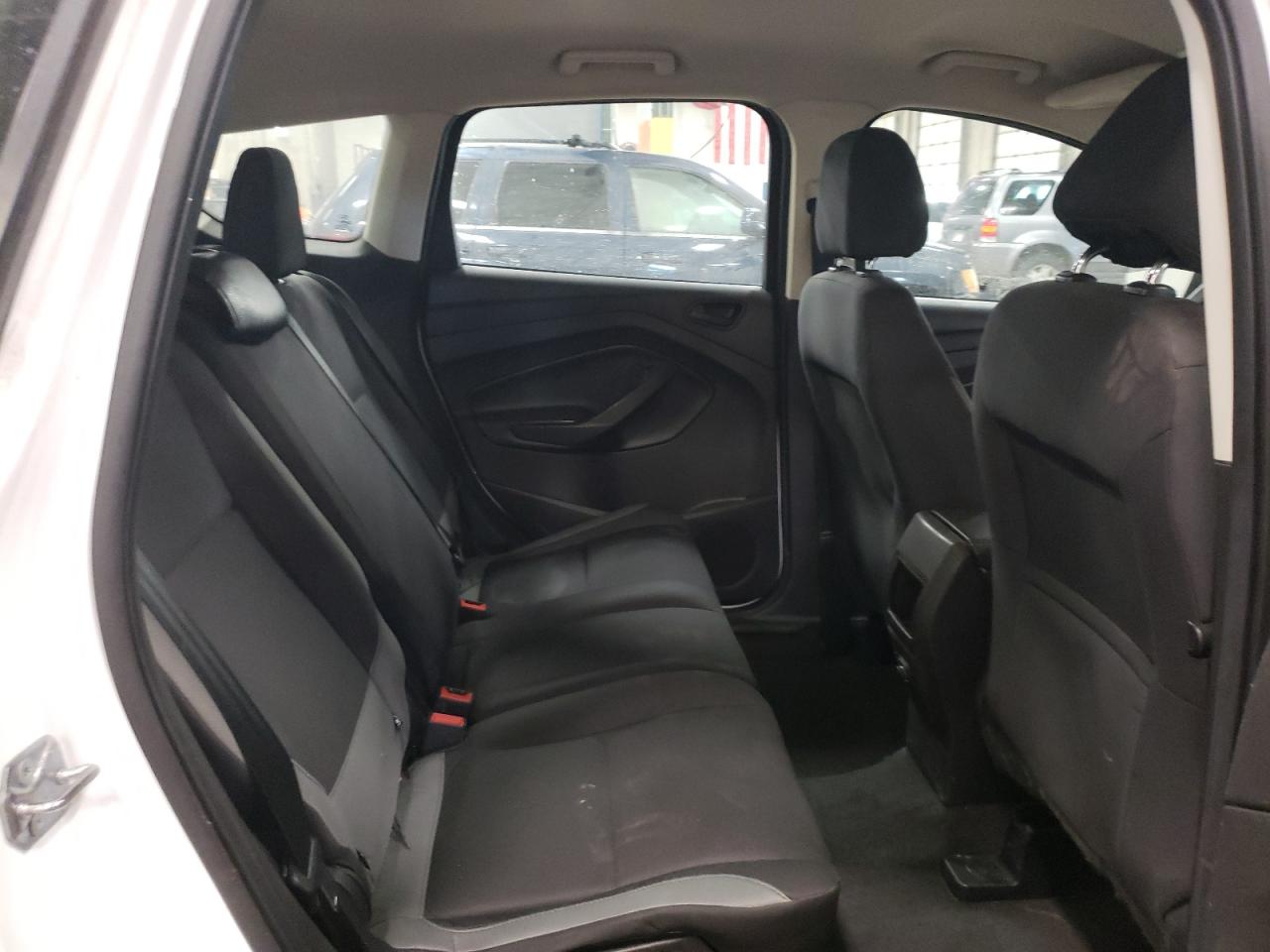2015 Ford Escape - Image 11