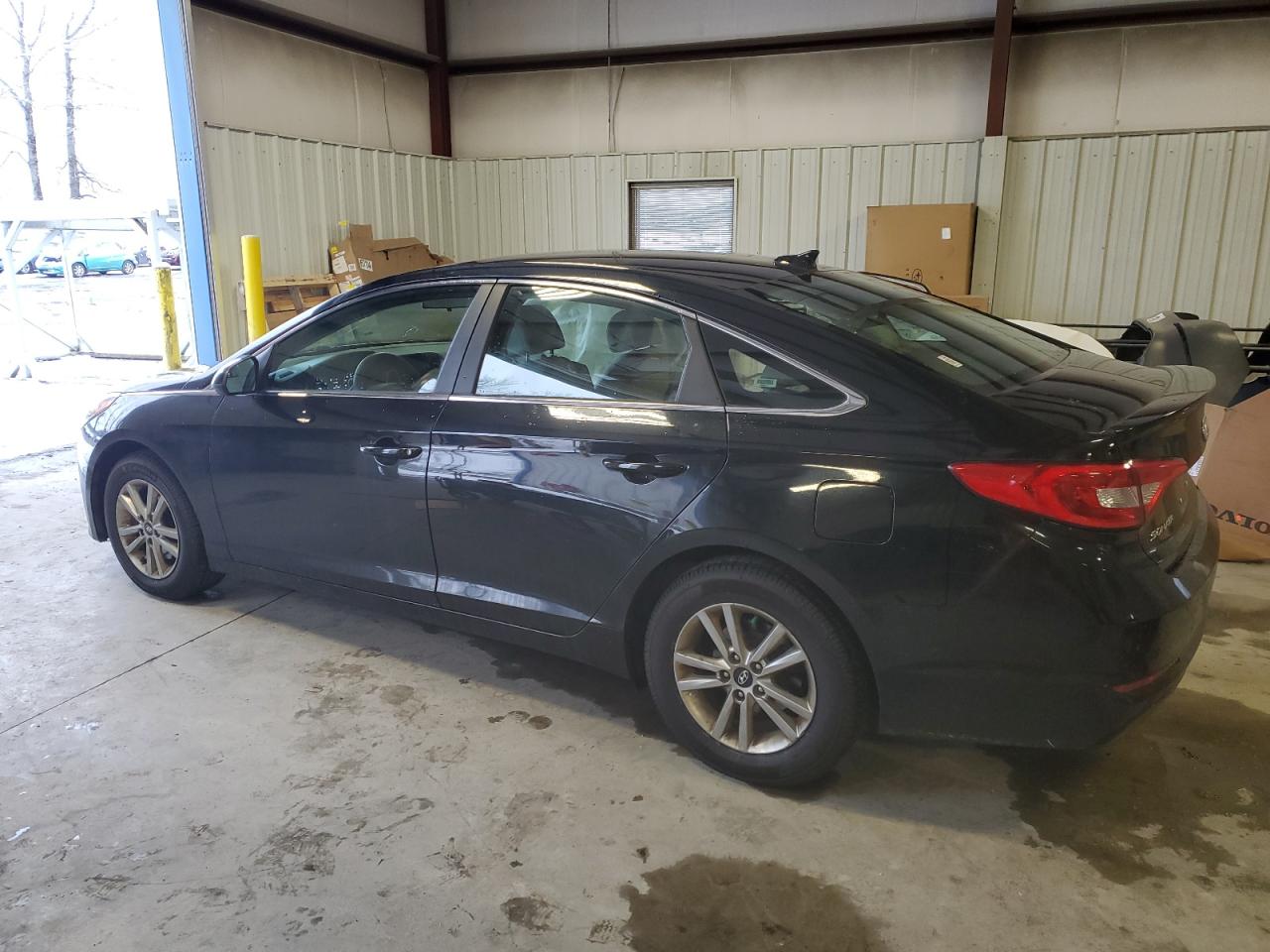 2017 Hyundai Sonata - Image 2