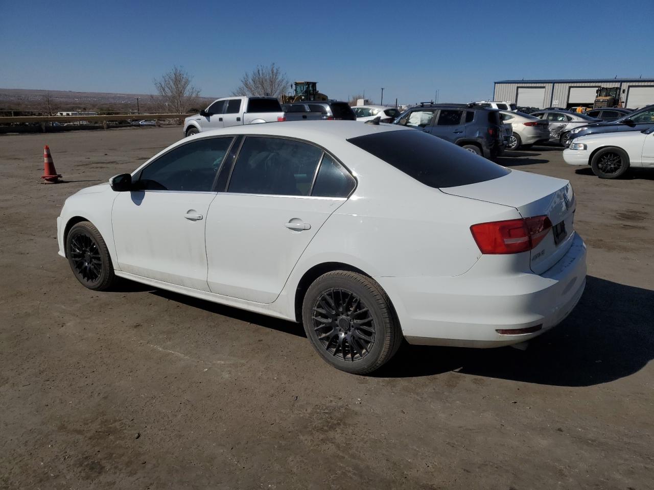 2015 Volkswagen Jetta - Image 2