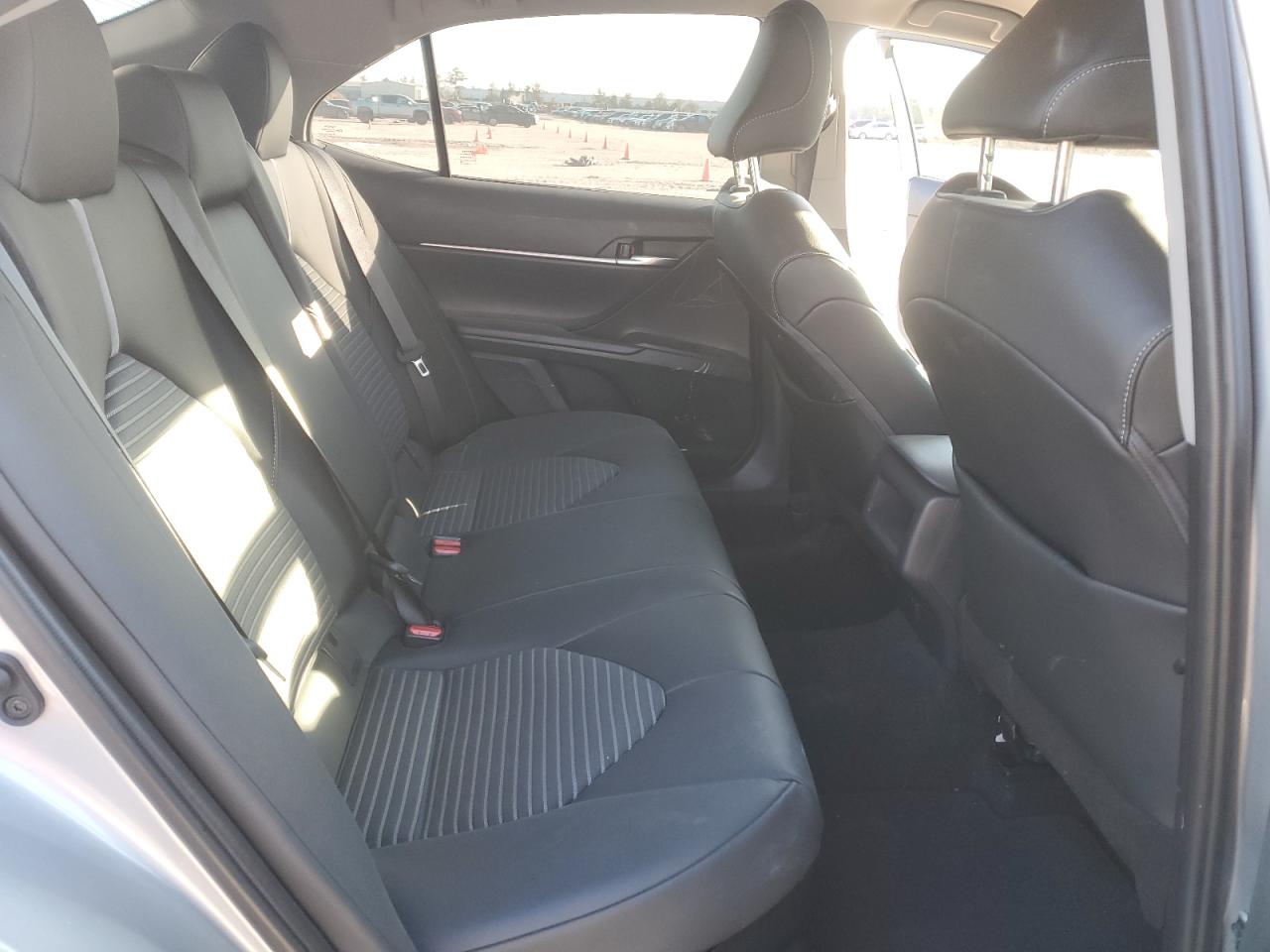 2022 Toyota Camry - Image 10