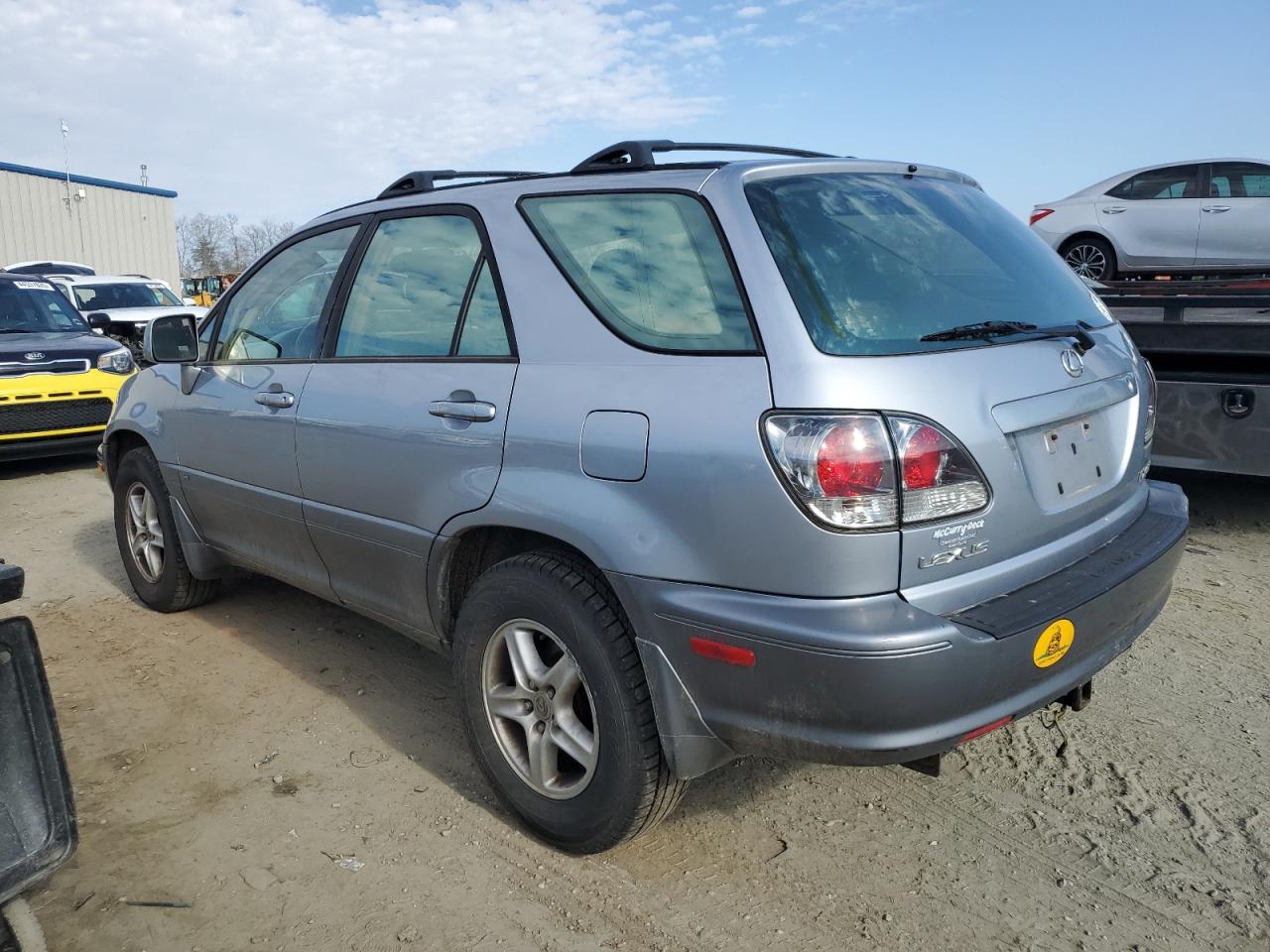 2003 Lexus RX - Image 2