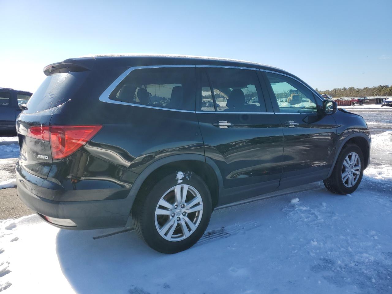 2017 Honda Pilot - Image 3