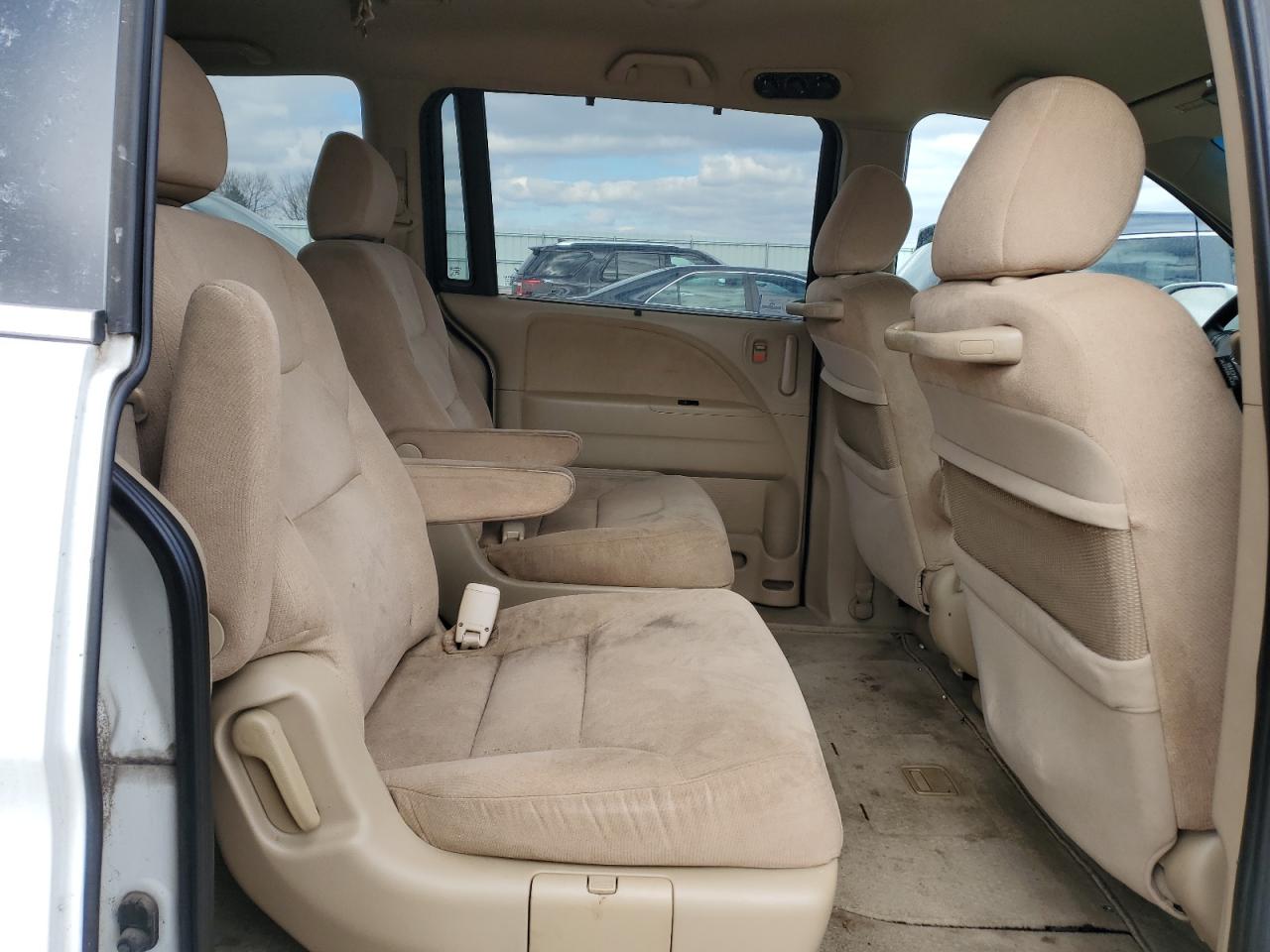 2007 Honda Odyssey - Image 11