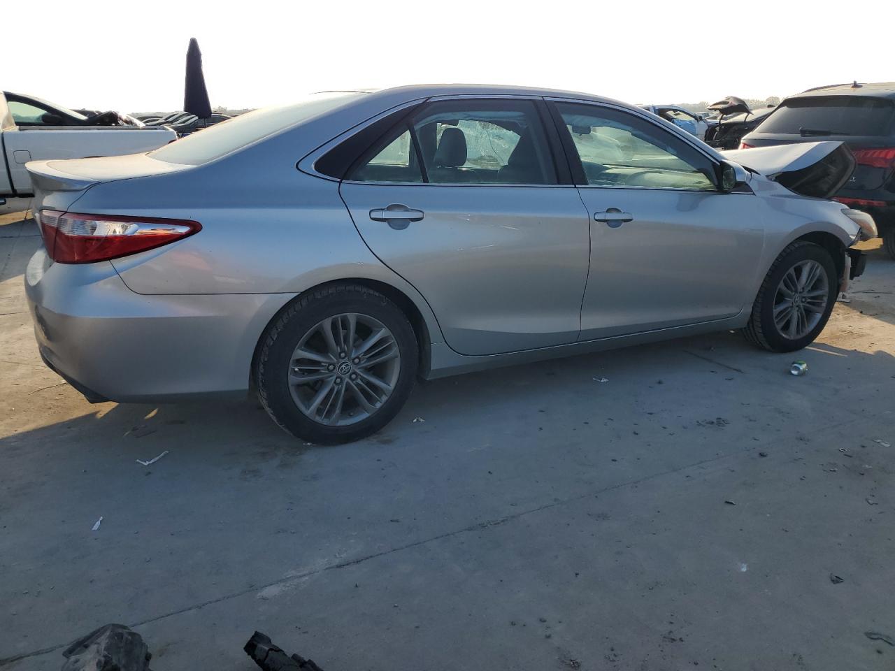 2015 Toyota Camry - Image 3