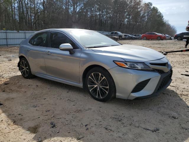  TOYOTA CAMRY 2020 Серебристый