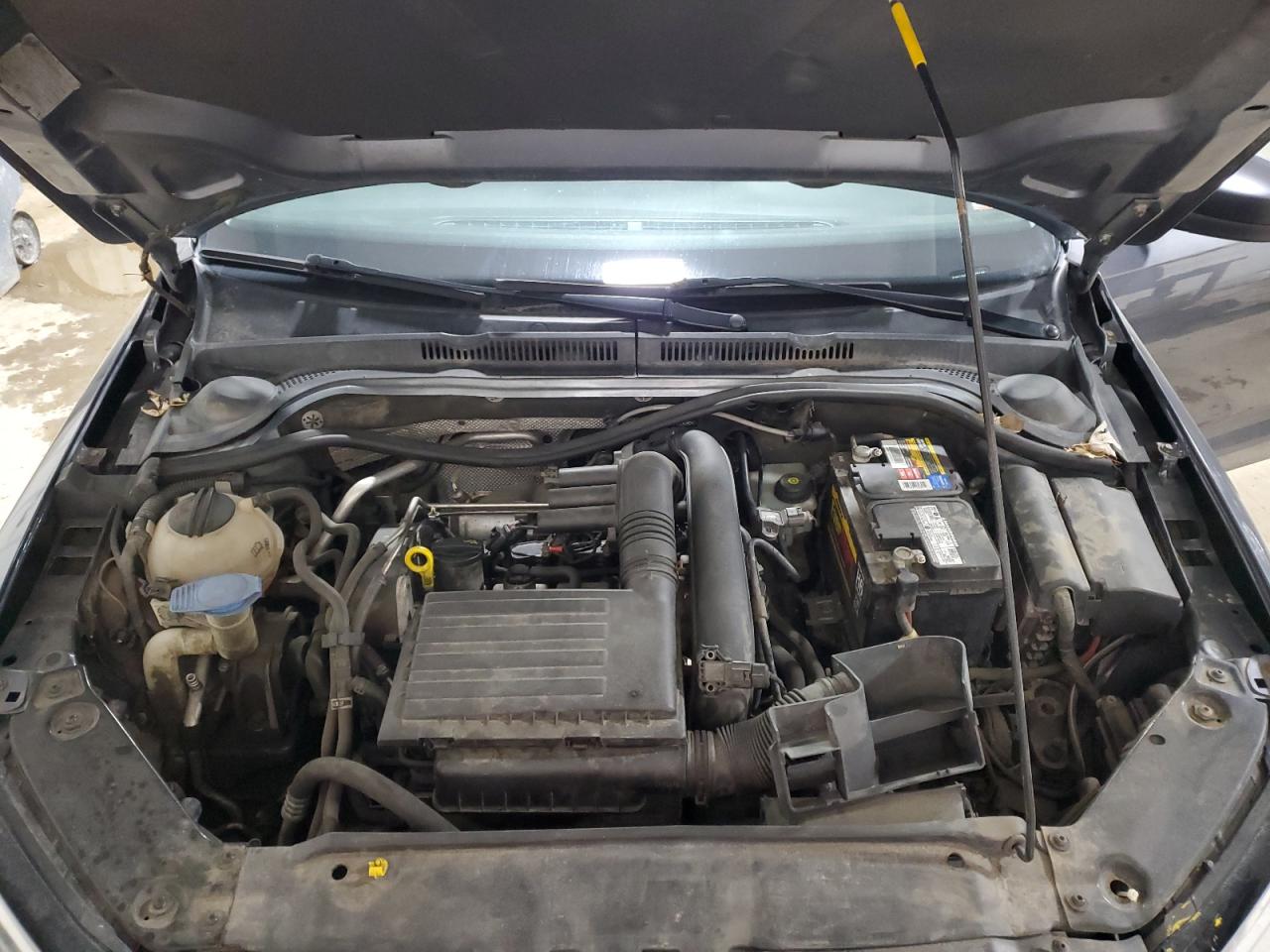 2016 Volkswagen Jetta - Image 11
