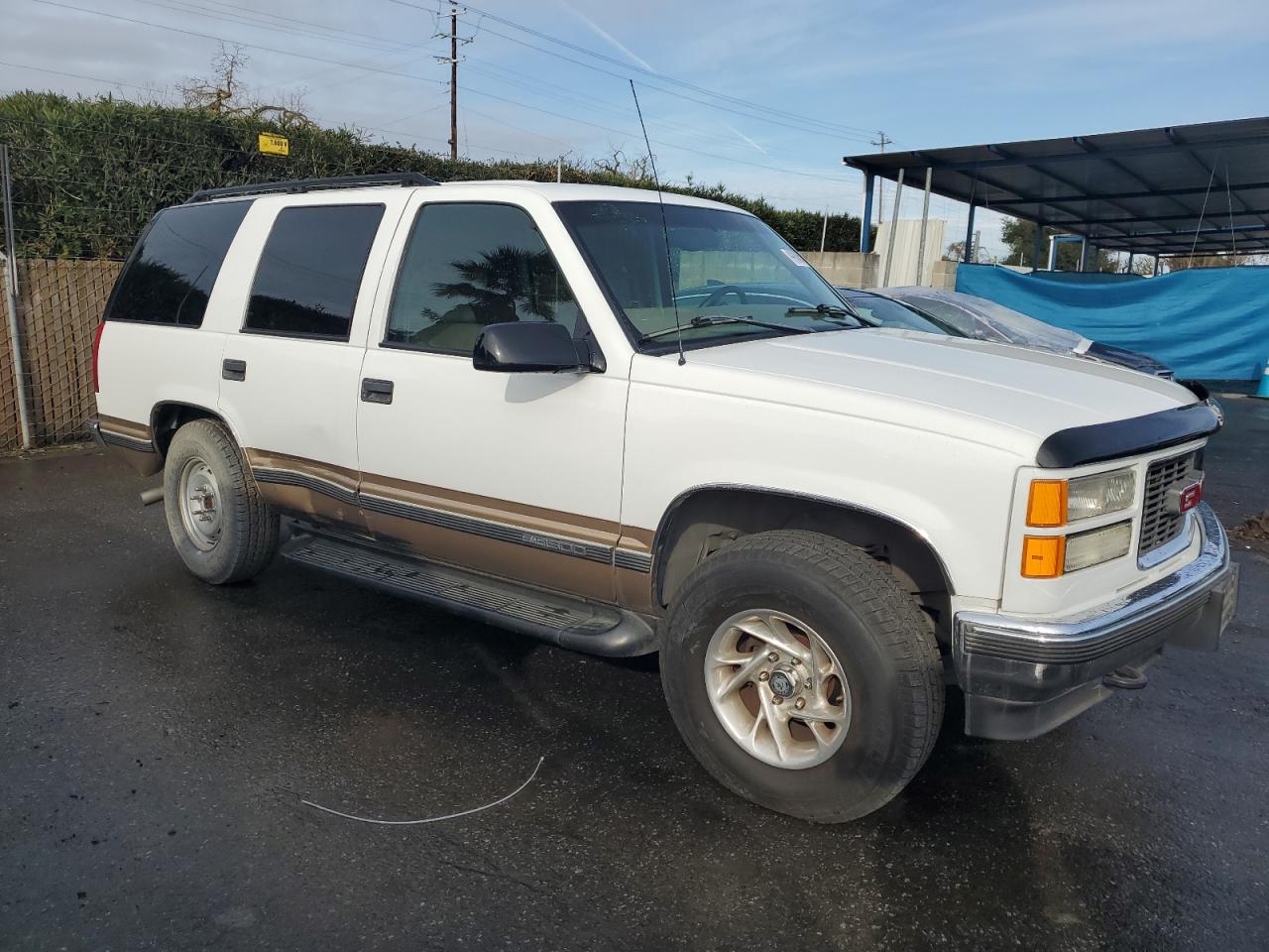 1999 GMC Yukon - Image 4