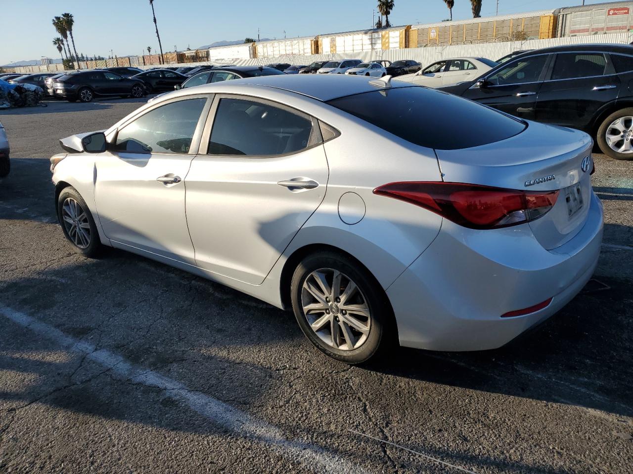 2015 Hyundai Elantra - Image 2