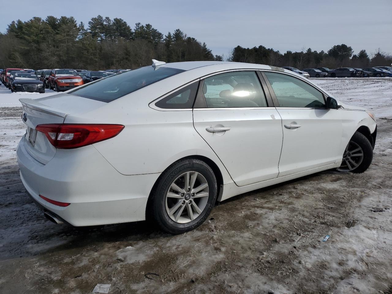 2015 Hyundai Sonata - Image 3