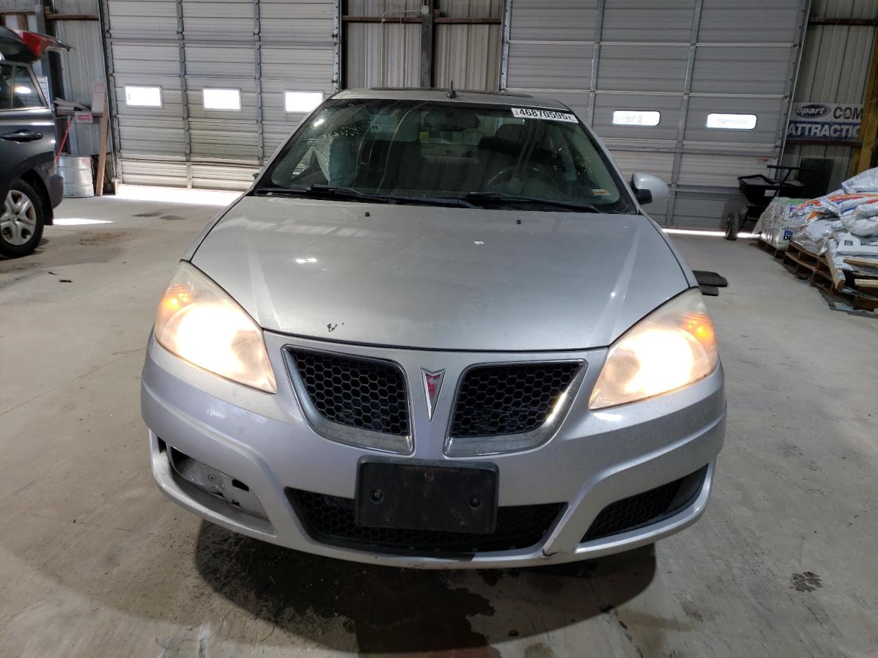 2010 Pontiac G6 - Image 5