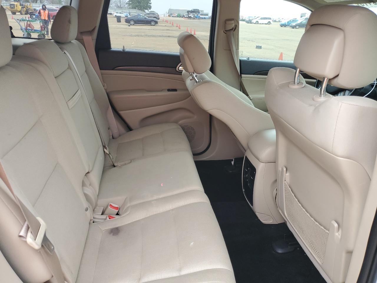 2015 Jeep Grand Cherokee - Image 12