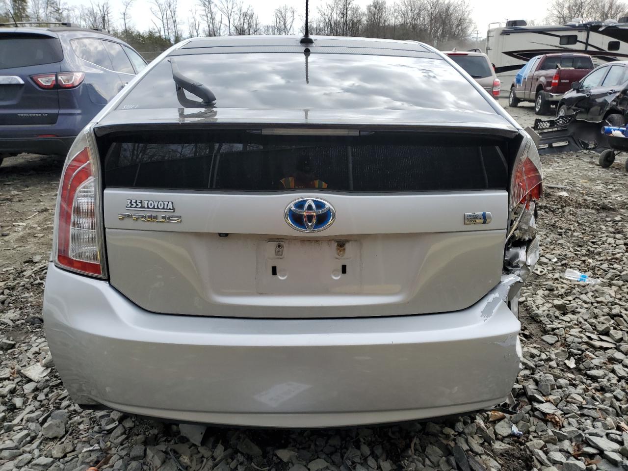 2012 Toyota Prius - Image 6