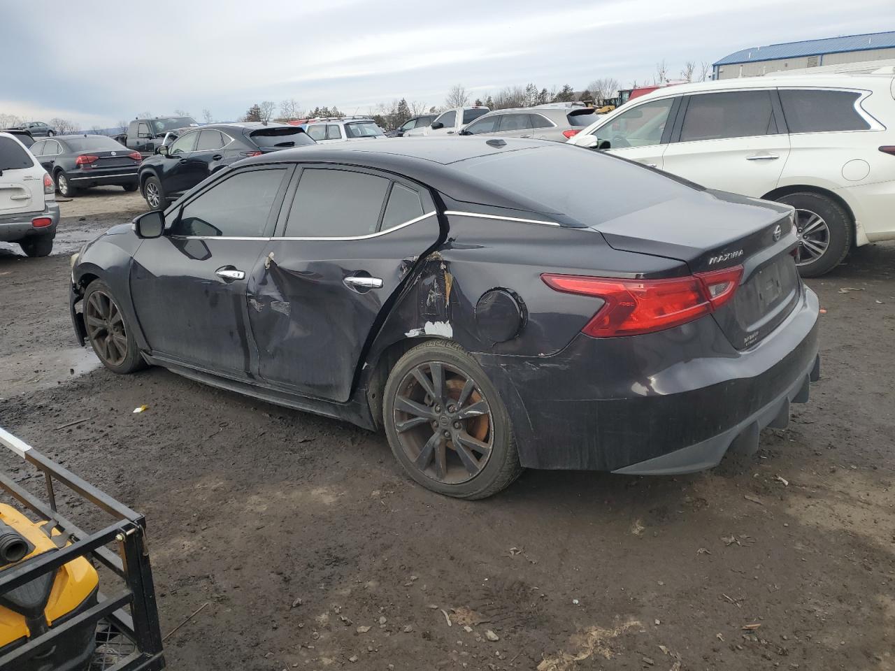 2016 Nissan Maxima - Image 2