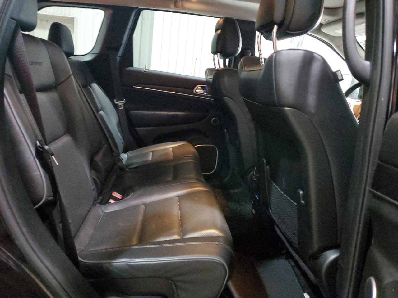 2019 Jeep Grand Cherokee - Image 11