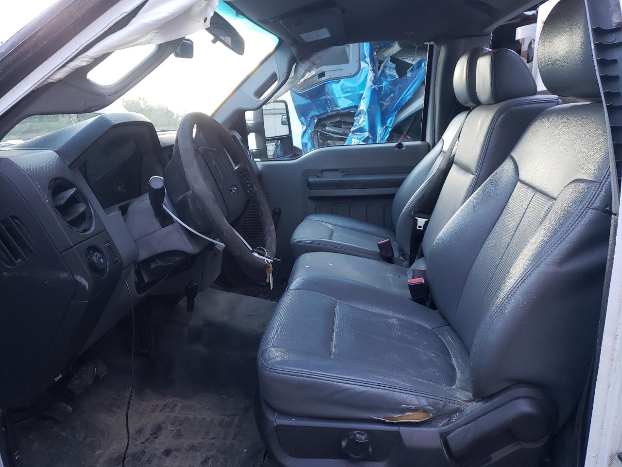 2015 Ford F450 - Image 7
