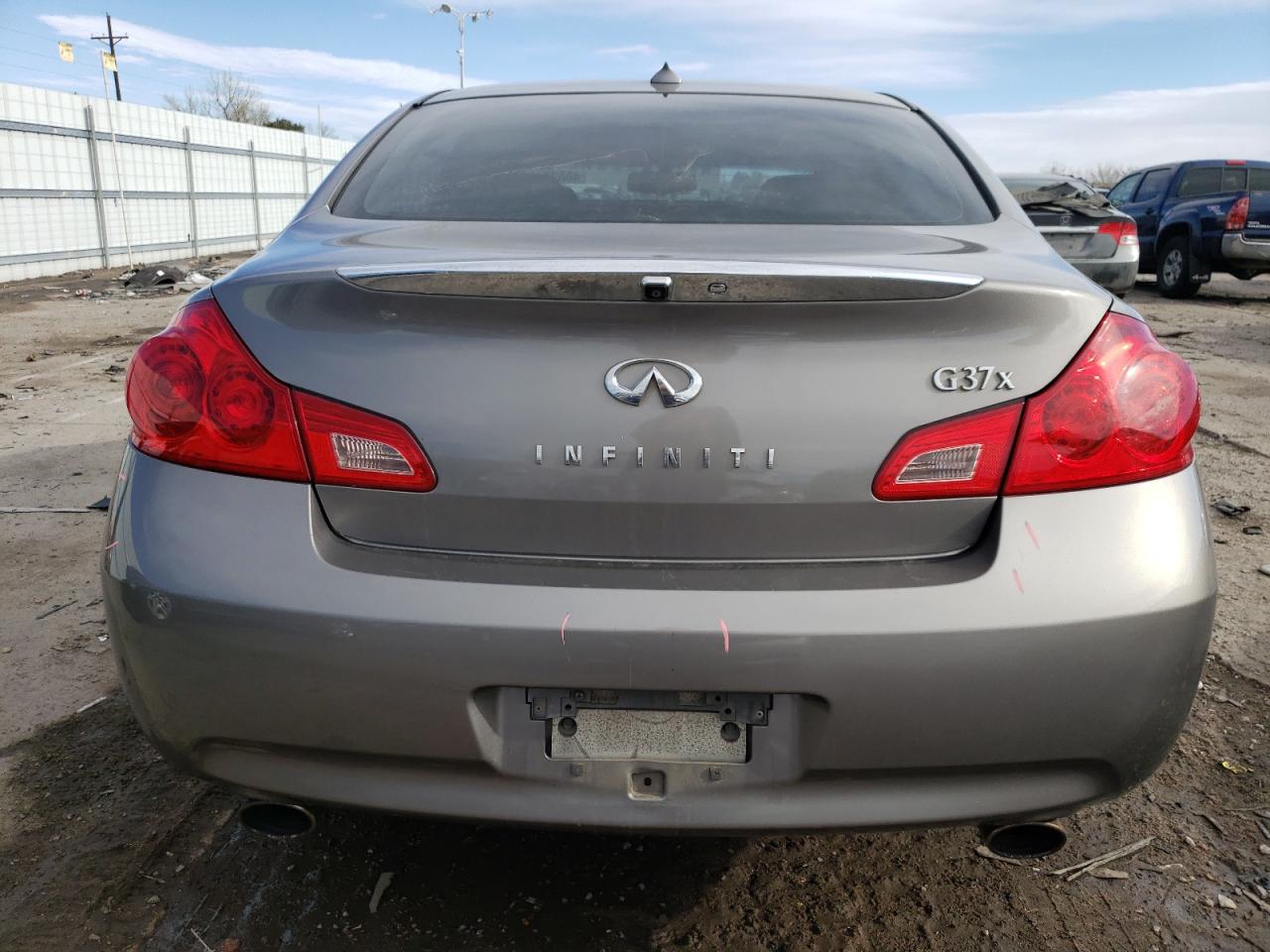 2009 Infiniti G - Image 6