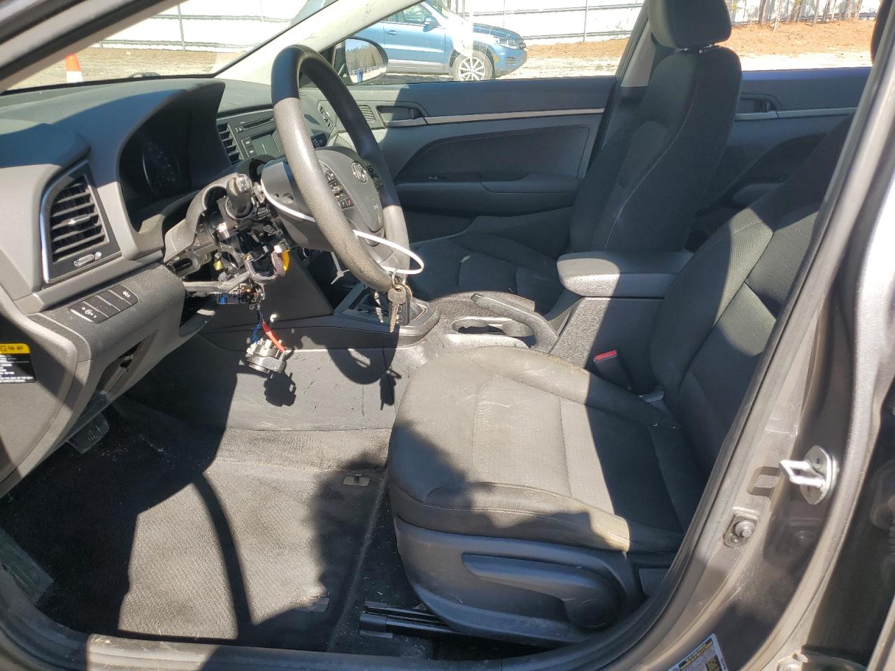 2018 Hyundai Elantra - Image 7