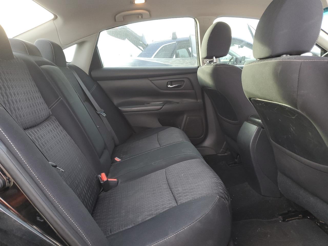 2016 Nissan Altima - Image 10