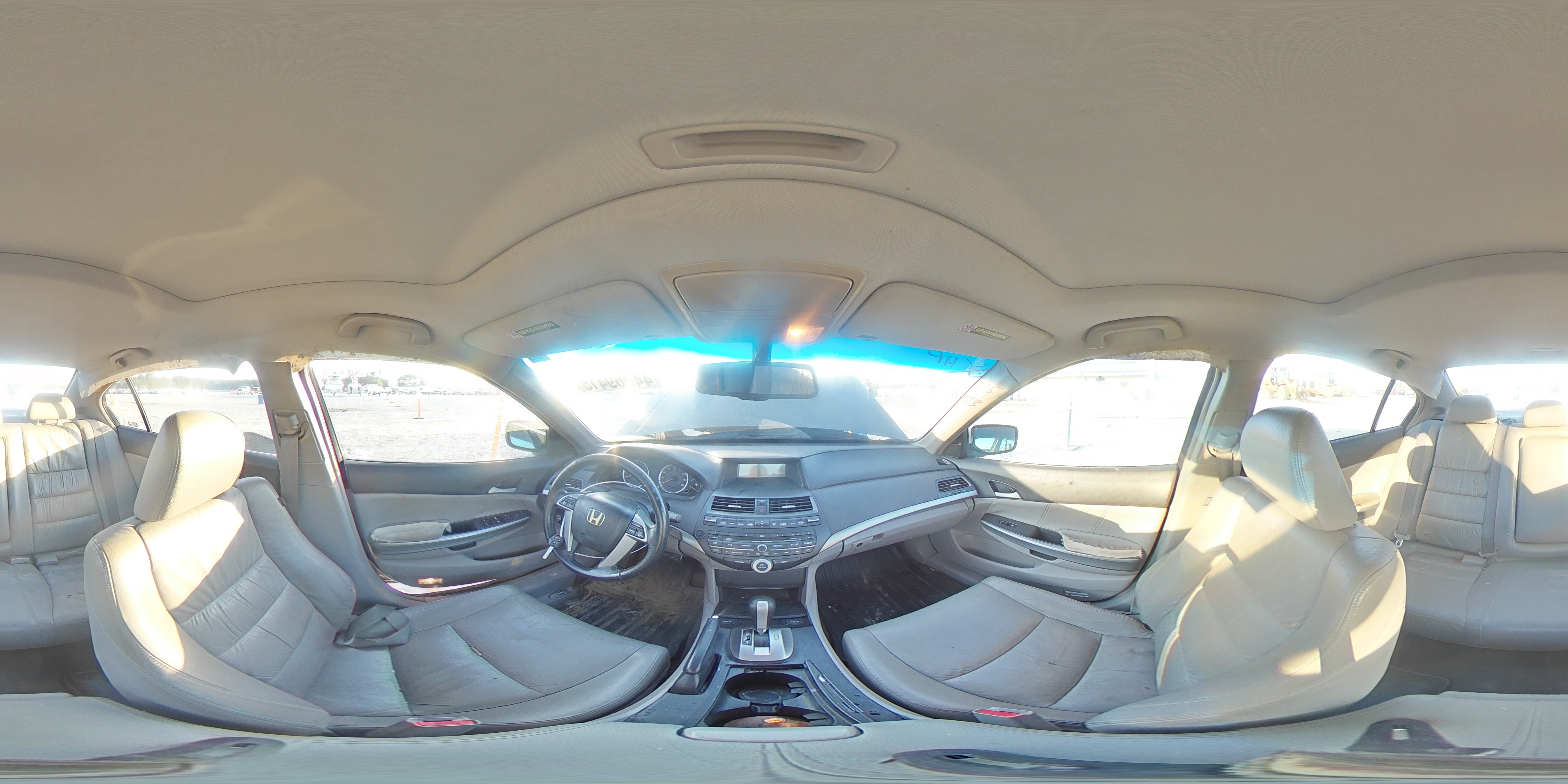 2009 Honda Accord - Image 13
