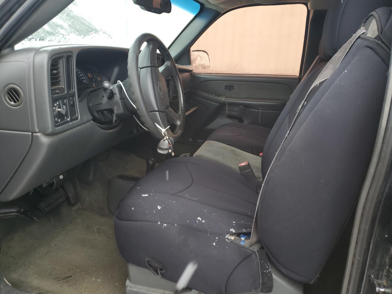 2003 Chevrolet Silverado - Image 7